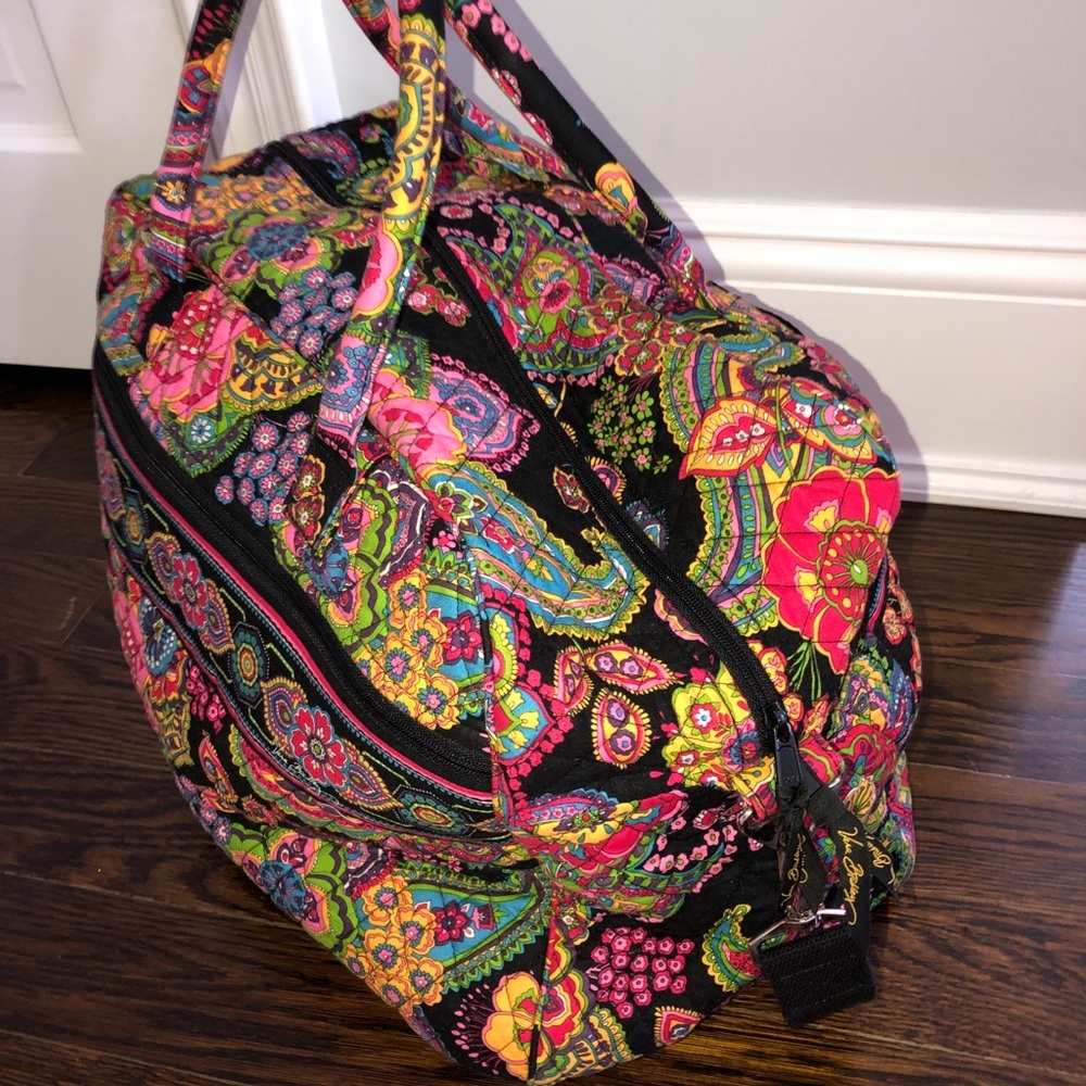 Vera Bradley Weekender in Symphony in Hue